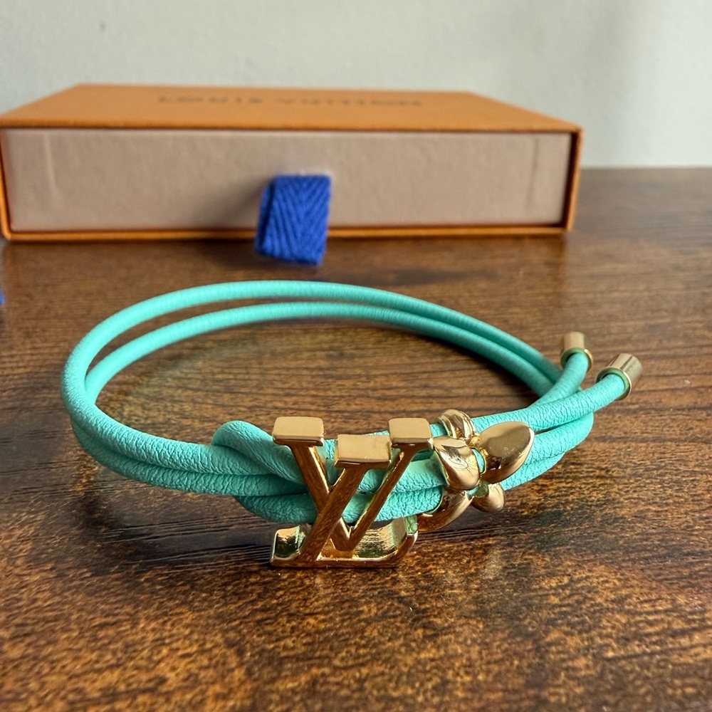 Louis Vuitton Bloom Bracelet